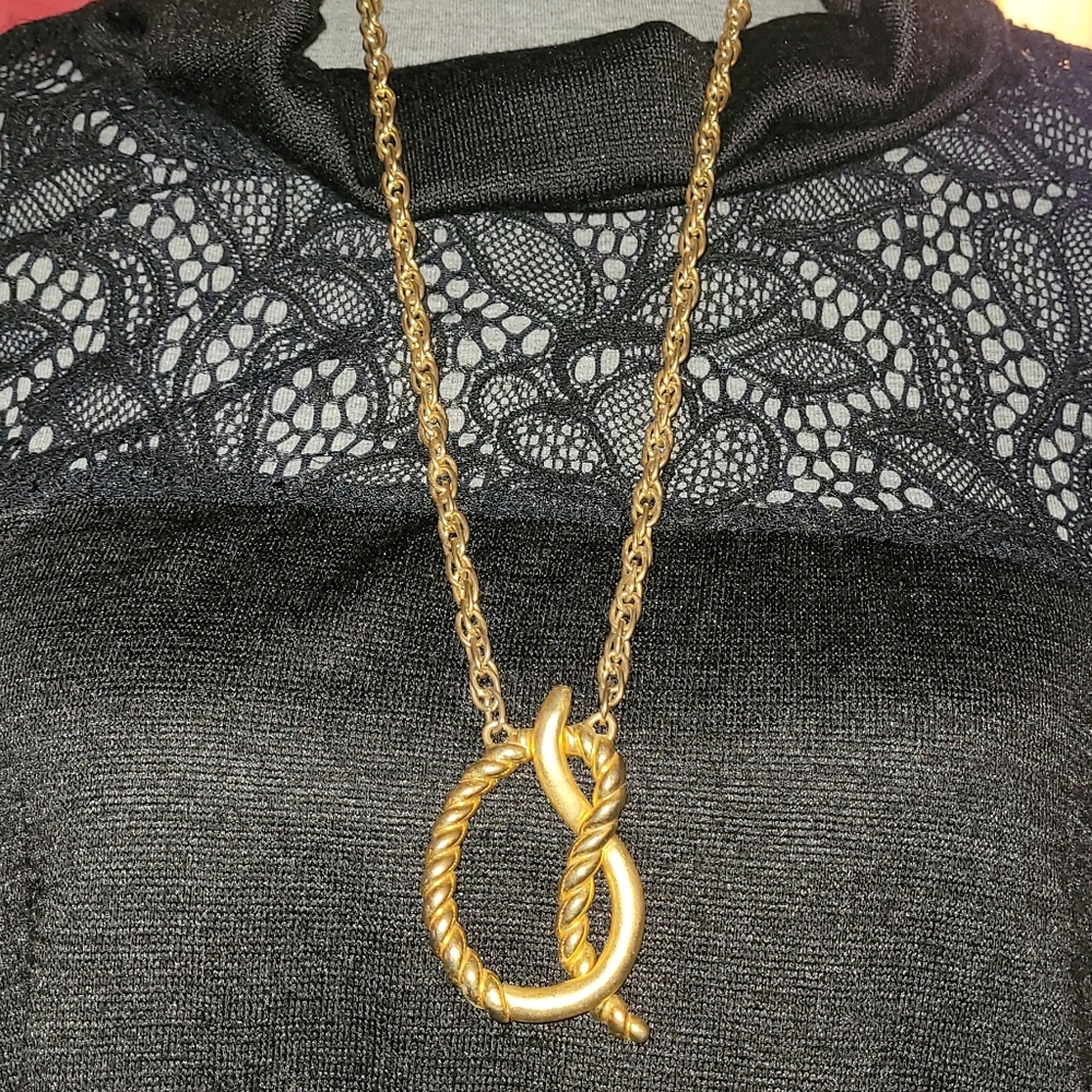 Vintage Gold Plated Twisty Ornament Necklace